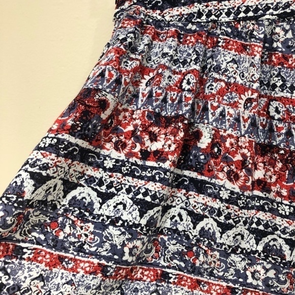 Forever 21 Blue‎ and Red Printings Skirt Medium - Picture 7 of 8